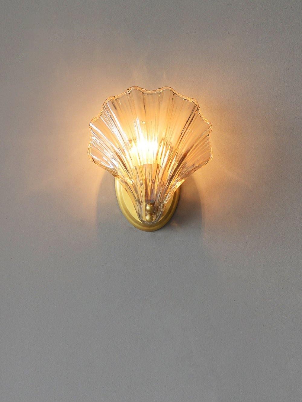 Lighting shell. Бра Golden Feather Sconces. Настенный светильник LUKLOY. Светильник настенный Ракушка. Бра в виде ракушки.